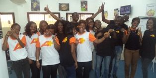 Les équipes de Canal + Overseas chez Acticall (Côte d'Ivoire)
