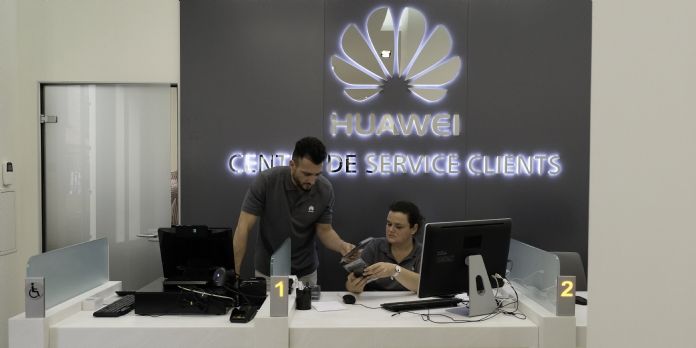 Huawei inaugure son premier centre de service et d'expérience clients en France